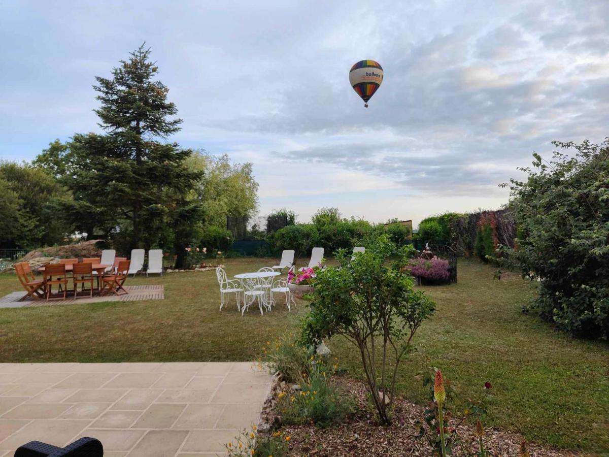 La Maison Genevier - Chambre La Family Montreuil-en-Touraine Extérieur photo
